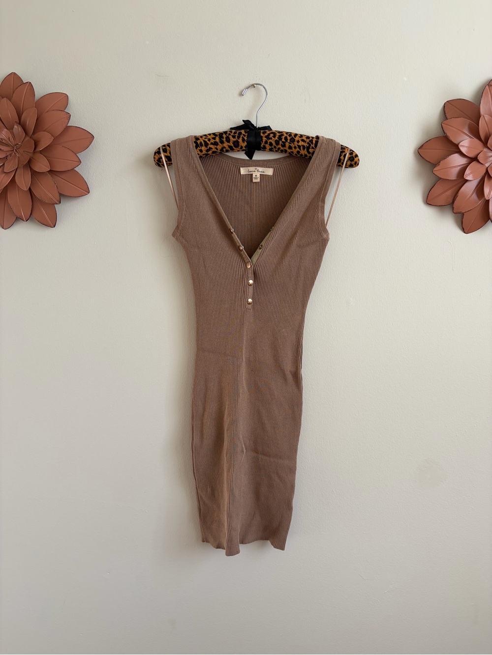Love Tree Sleeveless Ribbed V-Neck Midi Dress in Taupe Brown